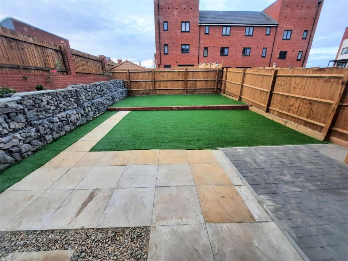 Modern 3 Bedroom Town House Ipswich Exterior foto