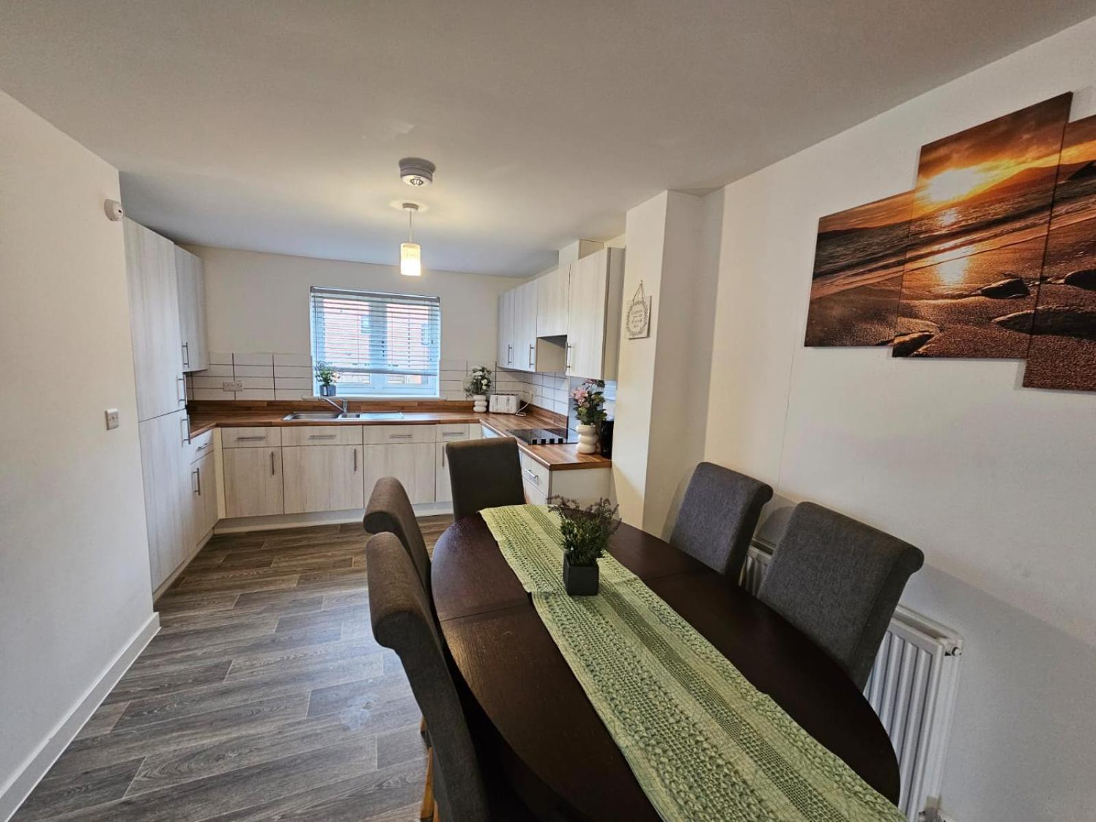 Modern 3 Bedroom Town House Ipswich Exterior foto